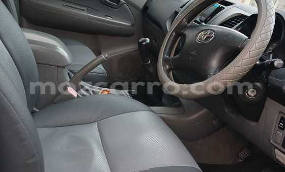 Buy Used Toyota Hilux White Car in Maputo in Maputo Buy Used Toyota Hilux White Car in Maputo in Maputo