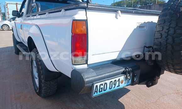 Buy Used Nissan Hardbody White Car in Maputo in Maputo Buy Used Nissan Hardbody White Car in Maputo in Maputo