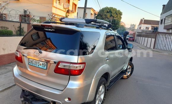 Tenga Tsaru Toyota Fortuner Zvimwe Mota in Maputo in Maputo