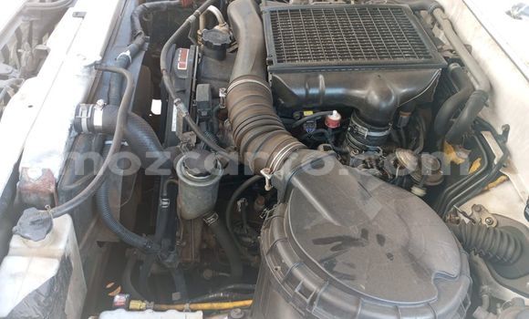Nunua Ilio tumika Toyota Land Cruiser Prado Nyeupe Gari ndani ya Maputo nchini Maputo Nunua Ilio tumika Toyota Land Cruiser Prado Nyeupe Gari ndani ya Maputo nchini Maputo