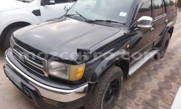 Nunua Ilio tumika Toyota Surf Nyeusi Gari ndani ya Maputo nchini Maputo