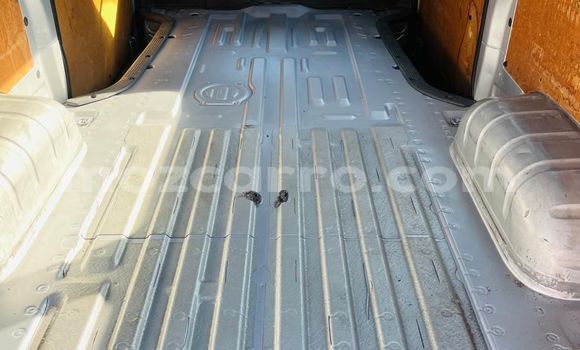 Comprar Usado Toyota Hiace Prata Carro em Maputo em Maputo Comprar Usado Toyota Hiace Prata Carro em Maputo em Maputo