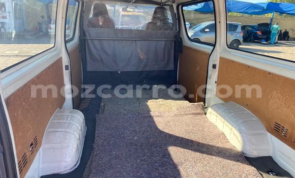 Tenga Tsaru Toyota Hiace Chena Mota in Maputo in Maputo Tenga Tsaru Toyota Hiace Chena Mota in Maputo in Maputo