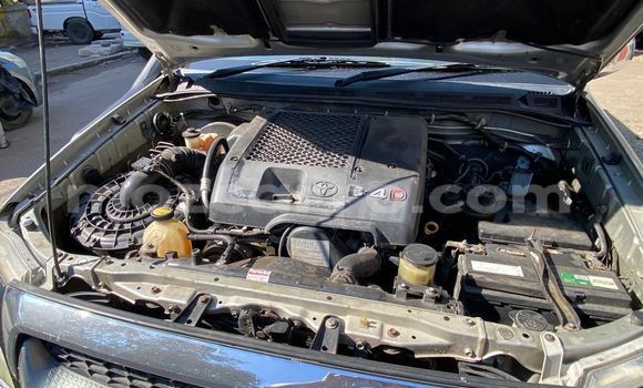Comprar Usado Toyota Hilux Prata Carro em Maputo em Maputo Comprar Usado Toyota Hilux Prata Carro em Maputo em Maputo