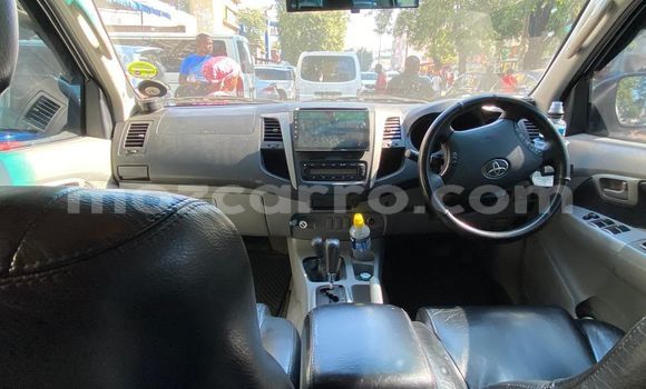 Comprar Usado Toyota Hilux Prata Carro em Maputo em Maputo Comprar Usado Toyota Hilux Prata Carro em Maputo em Maputo
