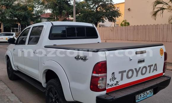 Buy Used Toyota Hilux White Car in Maputo in Maputo Buy Used Toyota Hilux White Car in Maputo in Maputo