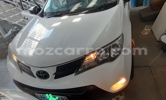 Nunua Ilio tumika Toyota RAV4 Nyeupe Gari ndani ya Maputo nchini Maputo Nunua Ilio tumika Toyota RAV4 Nyeupe Gari ndani ya Maputo nchini Maputo