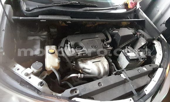 Buy Used Toyota RAV4 White Car in Maputo in Maputo Buy Used Toyota RAV4 White Car in Maputo in Maputo