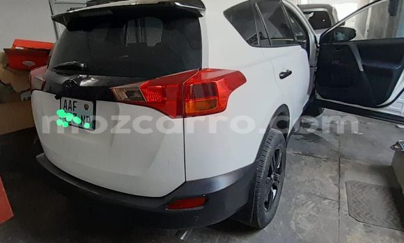 Buy Used Toyota RAV4 White Car in Maputo in Maputo Buy Used Toyota RAV4 White Car in Maputo in Maputo