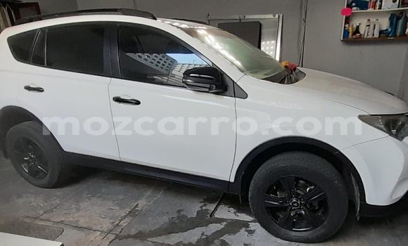 Buy Used Toyota RAV4 White Car in Maputo in Maputo Buy Used Toyota RAV4 White Car in Maputo in Maputo