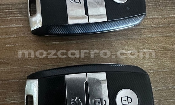 Comprar Usado Kia Sportage Branco Carro em Maputo em Maputo Comprar Usado Kia Sportage Branco Carro em Maputo em Maputo