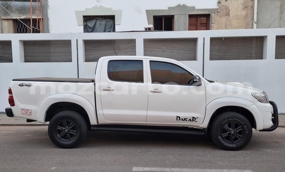 Comprar Usado Toyota Hilux Branco Carro em Maputo em Maputo Comprar Usado Toyota Hilux Branco Carro em Maputo em Maputo