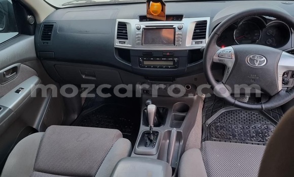 Comprar Usado Toyota Hilux Branco Carro em Maputo em Maputo Comprar Usado Toyota Hilux Branco Carro em Maputo em Maputo