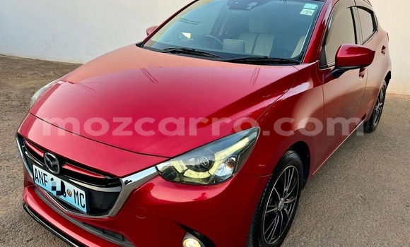 Nunua Ilio tumika Mazda Demio Nyekundu Gari ndani ya Maputo nchini Maputo