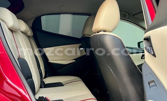Comprar Usado Mazda Demio Vermelho Carro em Maputo em Maputo Comprar Usado Mazda Demio Vermelho Carro em Maputo em Maputo