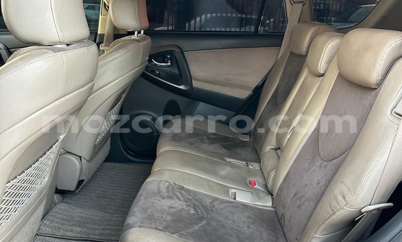 Comprar Usado Toyota Vanguard Branco Carro em Maputo em Maputo Comprar Usado Toyota Vanguard Branco Carro em Maputo em Maputo