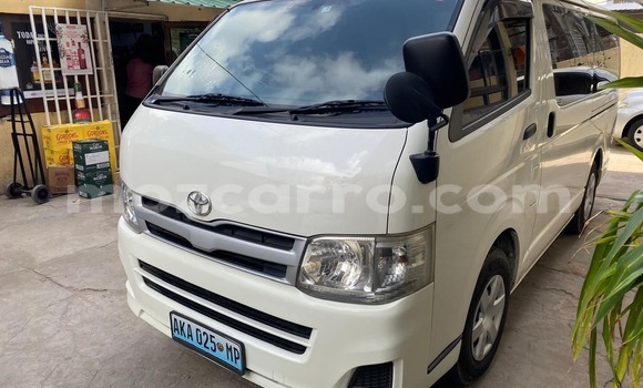 Comprar Usado Toyota Hiace Branco Carro em Maputo em Maputo Comprar Usado Toyota Hiace Branco Carro em Maputo em Maputo