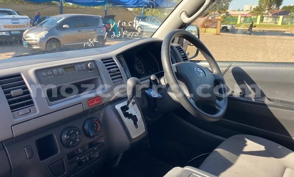 Comprar Usado Toyota Hiace Branco Carro em Maputo em Maputo Comprar Usado Toyota Hiace Branco Carro em Maputo em Maputo