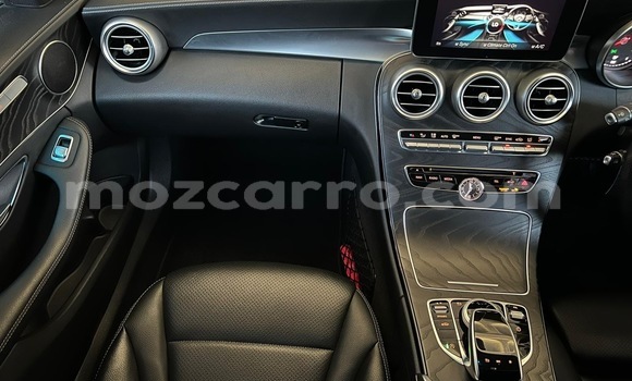 Comprar Usado Mercedes‒Benz C-Class Branco Carro em Maputo em Maputo Comprar Usado Mercedes‒Benz C-Class Branco Carro em Maputo em Maputo