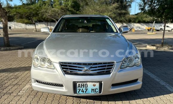 Buy Used Toyota Mark X Silver Car in Maputo in Maputo