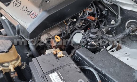 Buy Used Toyota Hilux White Car in Maputo in Maputo Buy Used Toyota Hilux White Car in Maputo in Maputo