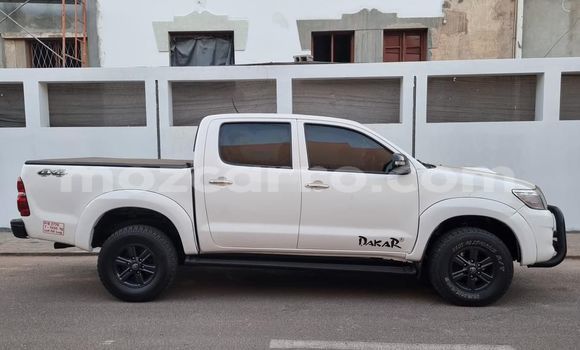 Buy Used Toyota Hilux White Car in Maputo in Maputo Buy Used Toyota Hilux White Car in Maputo in Maputo