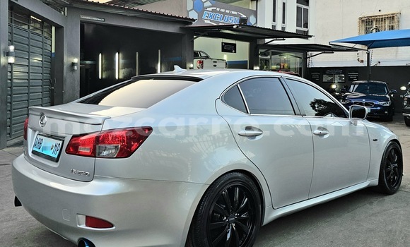 Comprar Usado Lexus IS Branco Carro em Maputo em Maputo Comprar Usado Lexus IS Branco Carro em Maputo em Maputo