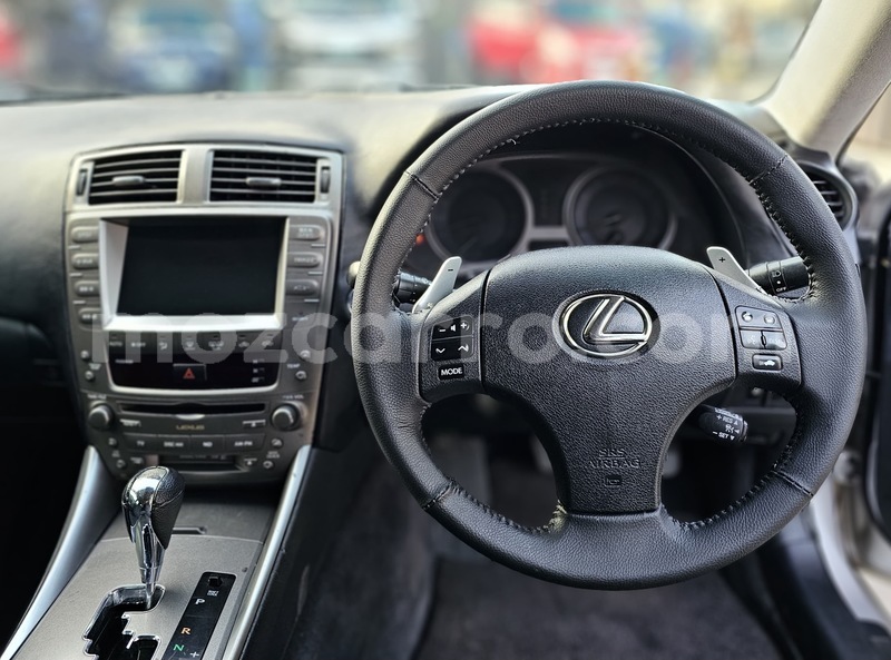 Big with watermark lexus is maputo maputo 25938