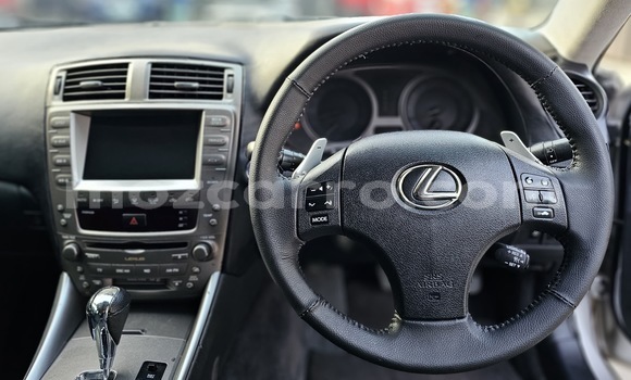Comprar Usado Lexus IS Branco Carro em Maputo em Maputo Comprar Usado Lexus IS Branco Carro em Maputo em Maputo