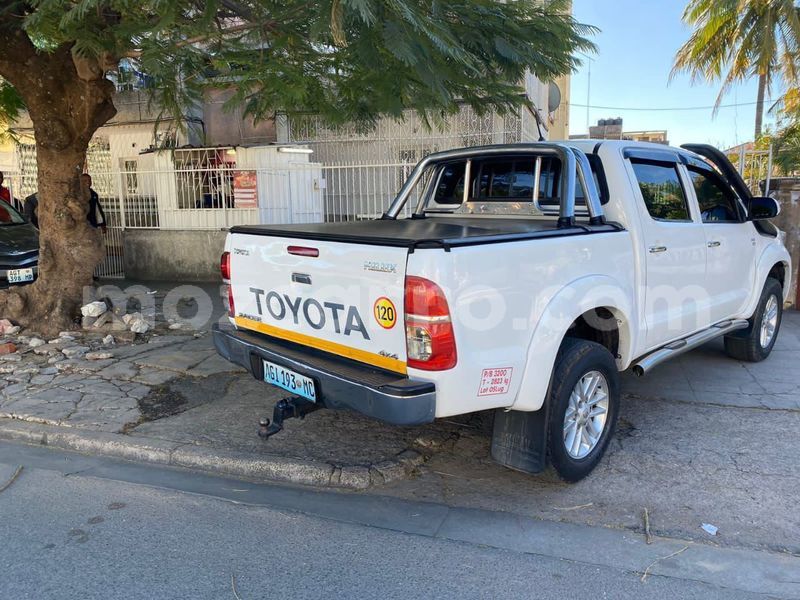 Big with watermark toyota hilux maputo maputo 25940