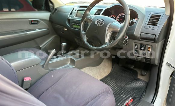 Buy Used Toyota Hilux White Car in Maputo in Maputo Buy Used Toyota Hilux White Car in Maputo in Maputo