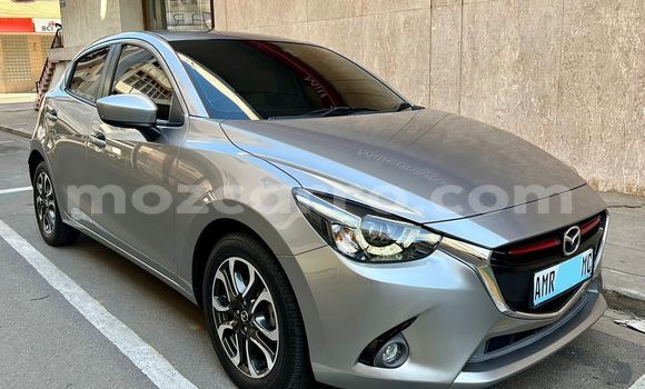 Nunua Mpya Mazda Demio Fedha Gari ndani ya Maputo nchini Maputo