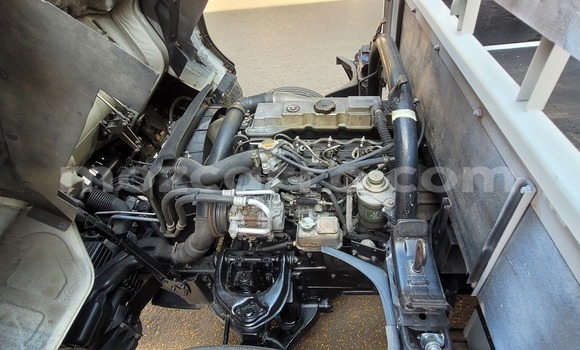 Comprar Usado Mitsubishi 500 Branco Carro em Maputo em Maputo Comprar Usado Mitsubishi 500 Branco Carro em Maputo em Maputo