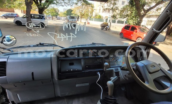 Comprar Usado Mitsubishi 500 Branco Carro em Maputo em Maputo Comprar Usado Mitsubishi 500 Branco Carro em Maputo em Maputo