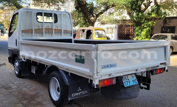 Comprar Usado Mitsubishi 500 Branco Carro em Maputo em Maputo Comprar Usado Mitsubishi 500 Branco Carro em Maputo em Maputo