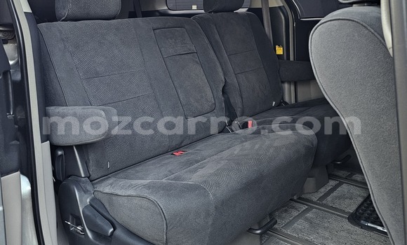 Comprar Usado Toyota Alphard Prata Carro em Maputo em Maputo Comprar Usado Toyota Alphard Prata Carro em Maputo em Maputo