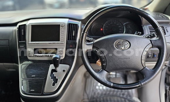 Comprar Usado Toyota Alphard Prata Carro em Maputo em Maputo Comprar Usado Toyota Alphard Prata Carro em Maputo em Maputo