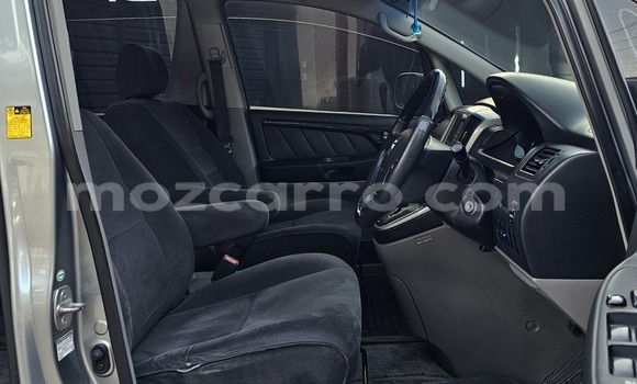 Comprar Usado Toyota Alphard Prata Carro em Maputo em Maputo Comprar Usado Toyota Alphard Prata Carro em Maputo em Maputo