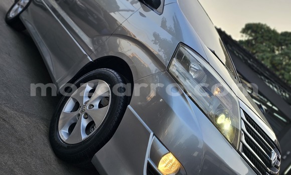 Comprar Usado Toyota Alphard Prata Carro em Maputo em Maputo Comprar Usado Toyota Alphard Prata Carro em Maputo em Maputo