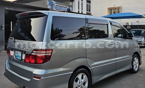 Comprar Usado Toyota Alphard Prata Carro em Maputo em Maputo Comprar Usado Toyota Alphard Prata Carro em Maputo em Maputo
