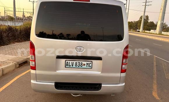 Comprar Usado Toyota Hiace Prata Carro em Maputo em Maputo Comprar Usado Toyota Hiace Prata Carro em Maputo em Maputo