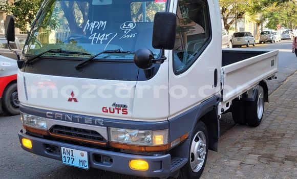 Comprar Novo Mitsubishi Canter Branco Caminhão em Maputo em Maputo