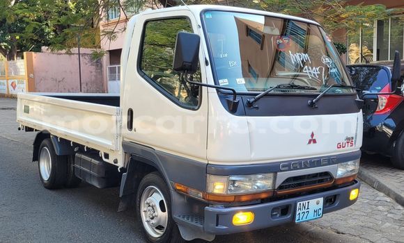 Buy New Mitsubishi Canter White Truck in Maputo in Maputo Buy New Mitsubishi Canter White Truck in Maputo in Maputo