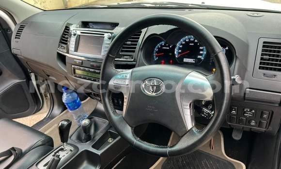 Comprar Usado Toyota Fortuner Branco Carro em Maputo em Maputo Comprar Usado Toyota Fortuner Branco Carro em Maputo em Maputo
