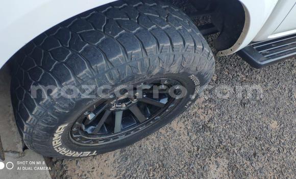 Tenga Tsaru Nissan Navara Chena Mota in Maputo in Maputo Tenga Tsaru Nissan Navara Chena Mota in Maputo in Maputo