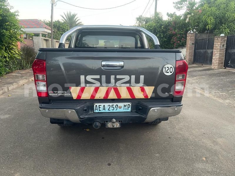 Big with watermark isuzu d max maputo maputo 25995