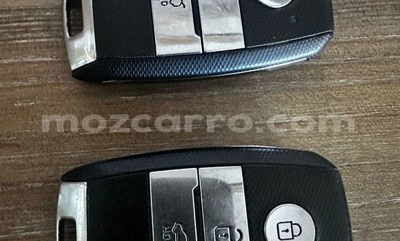 Comprar Usado Kia Sportage Branco Carro em Maputo em Maputo Comprar Usado Kia Sportage Branco Carro em Maputo em Maputo