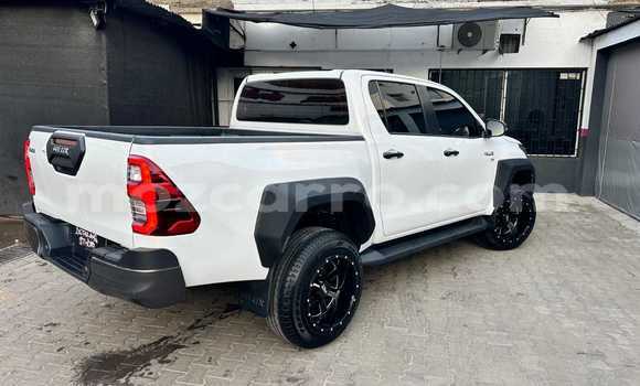 Nunua Mpya Toyota Hilux Nyeupe Gari ndani ya Maputo nchini Maputo Nunua Mpya Toyota Hilux Nyeupe Gari ndani ya Maputo nchini Maputo