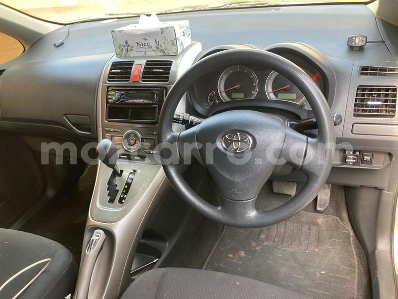 Big with watermark toyota auris maputo maputo 26019