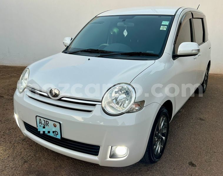 Big with watermark toyota sienta maputo maputo 26020